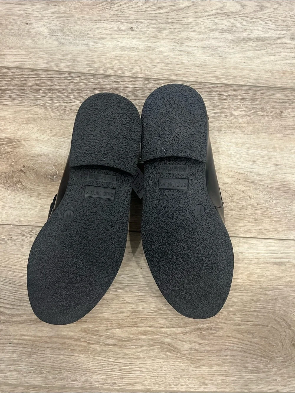 Old Navy Black Slip-On Penny Loafers for Men